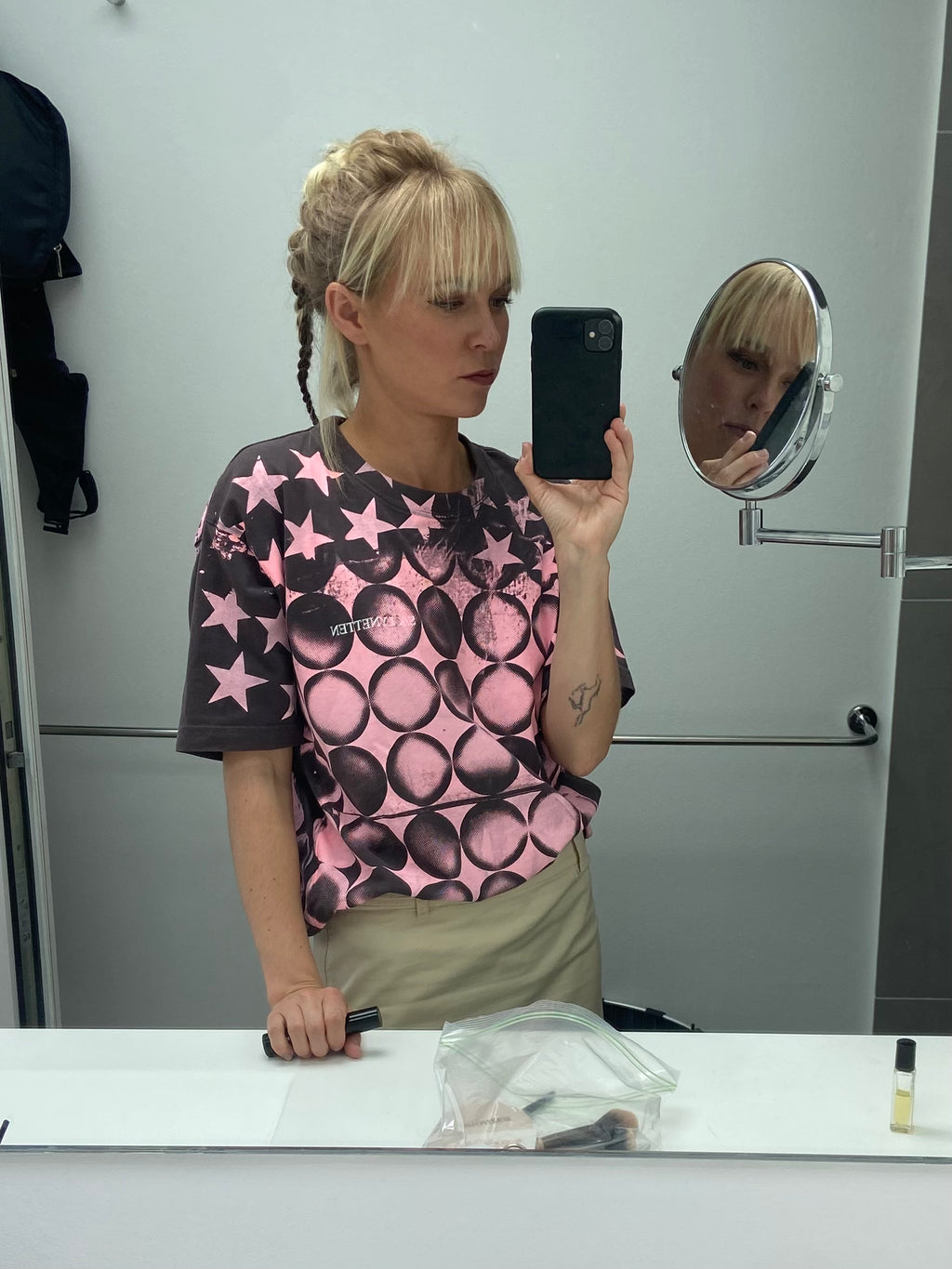 HOLE IN ONE TSHIRT (UPCYCLED)